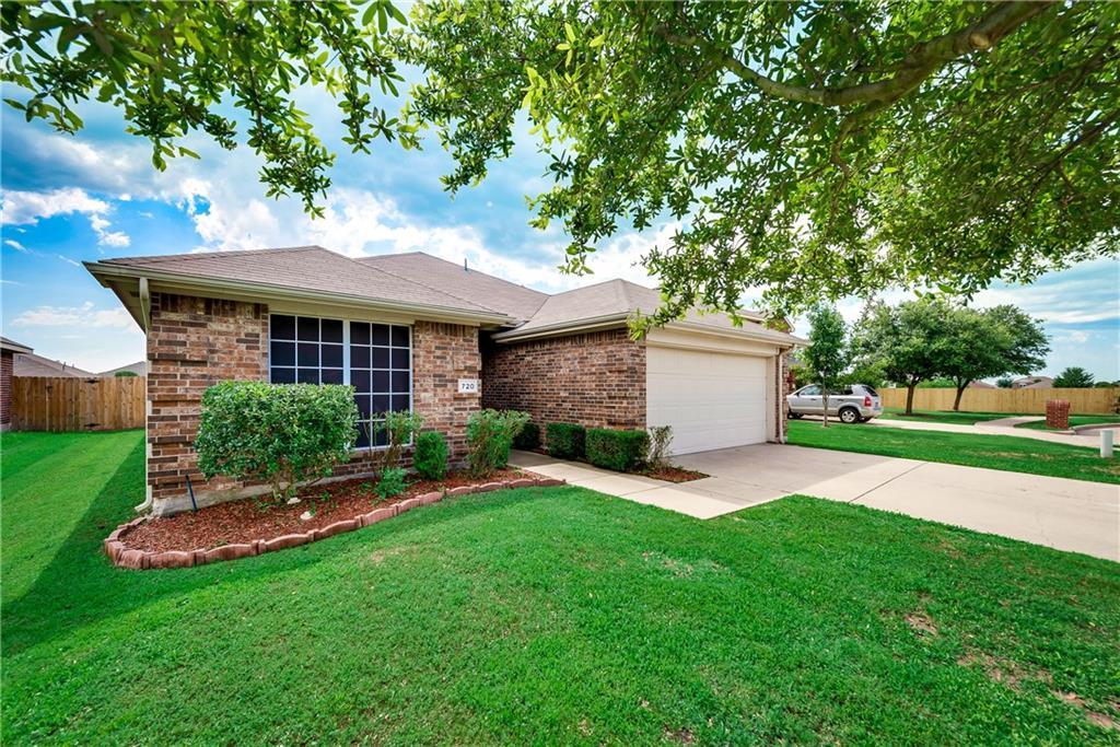 720 Silverleaf Court - Photo 1