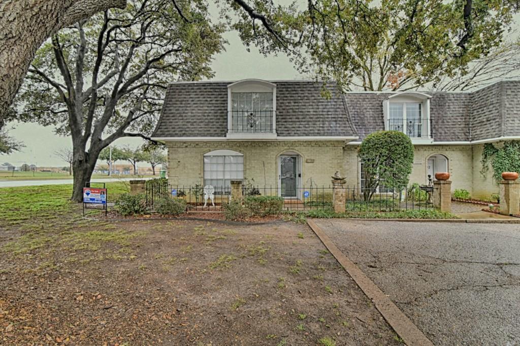 1700 Scenic Drive - Photo 1