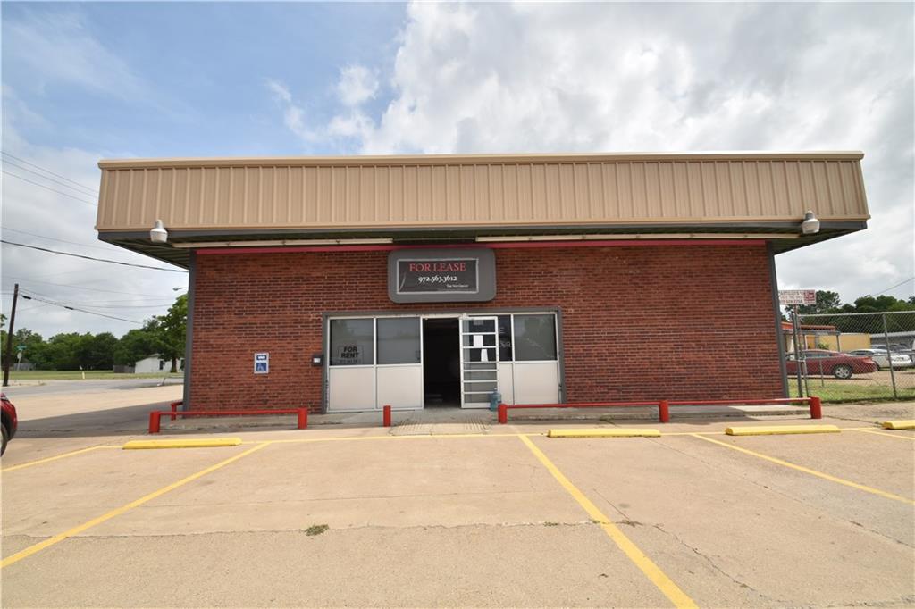 815 Moore Avenue - Photo 1