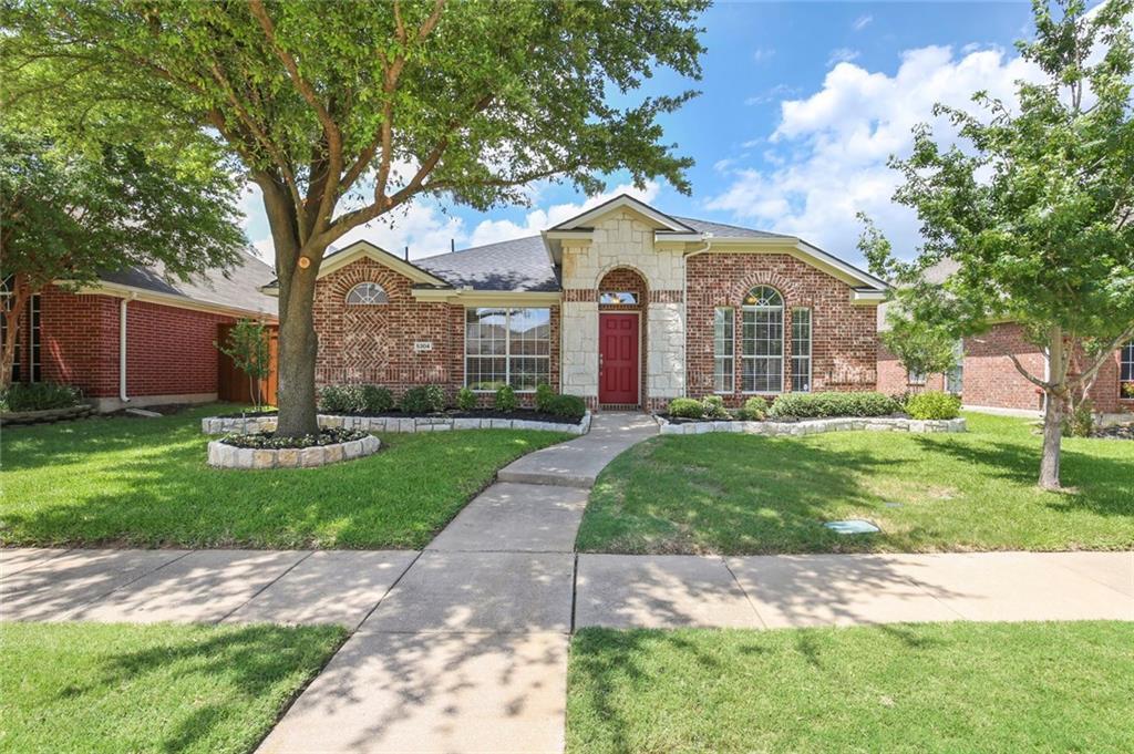 5304 Rain Forest Drive - Photo 1