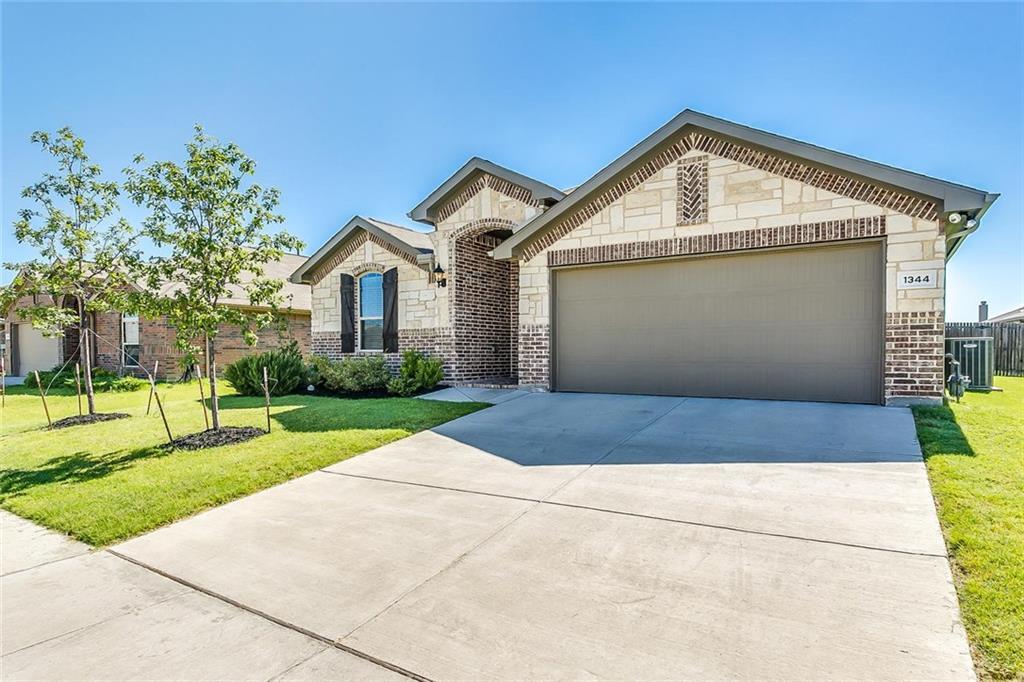 1344 Foxglove Lane - Photo 1