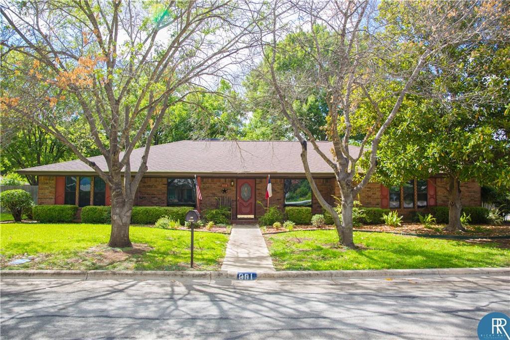 801 Brook Hollow - Photo 1