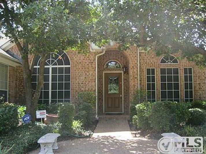 6404 Parkside Drive - Photo 1
