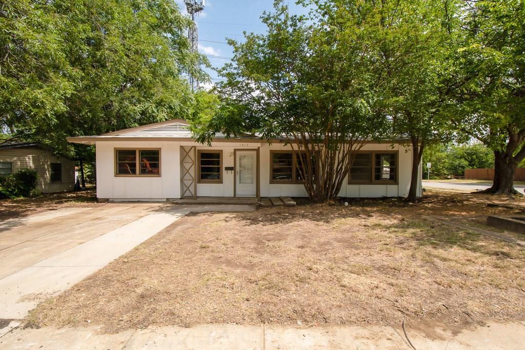 1015 Inwood Drive - Photo 1