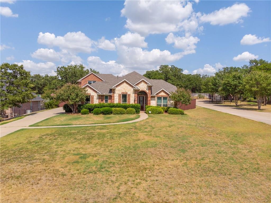 914 Shady Bend Drive - Photo 1