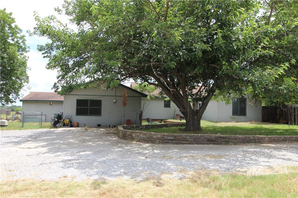 312 Dennis Road - Photo 1