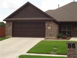 401 Sheri Lane - Photo 1