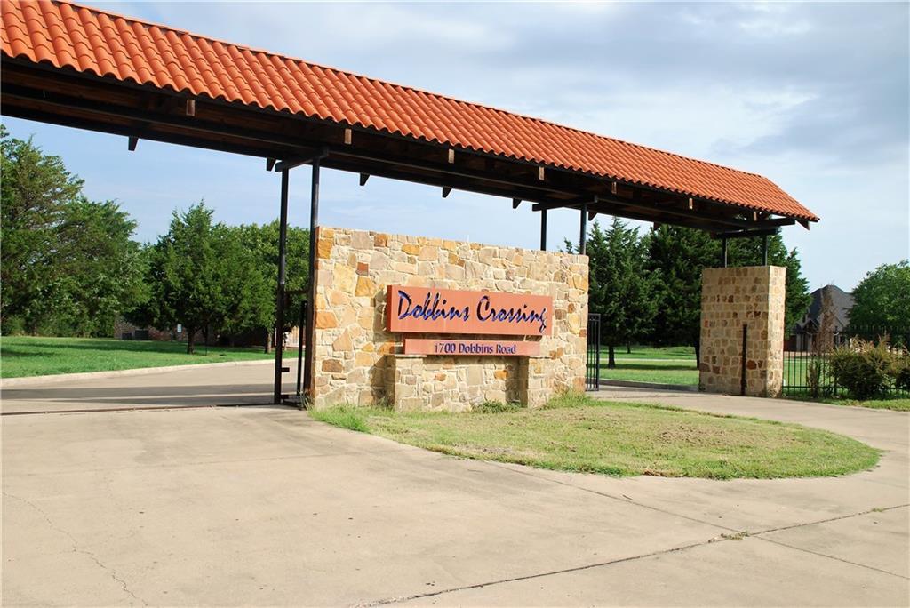 20 Dobbins Crossing - Photo 1
