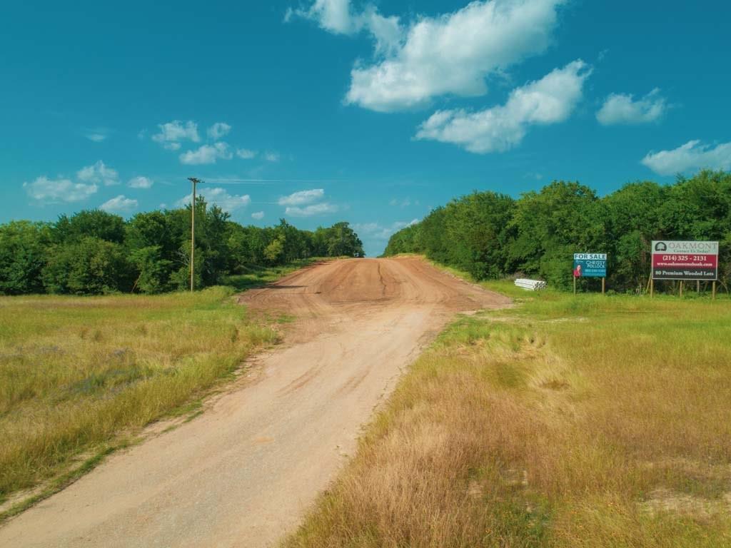 138 Oakmont Drive - Photo 1