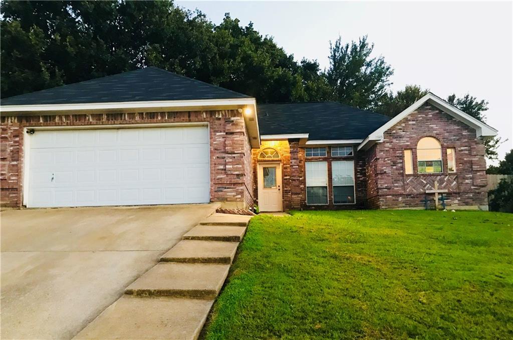 1925 Nottingham Drive - Photo 1
