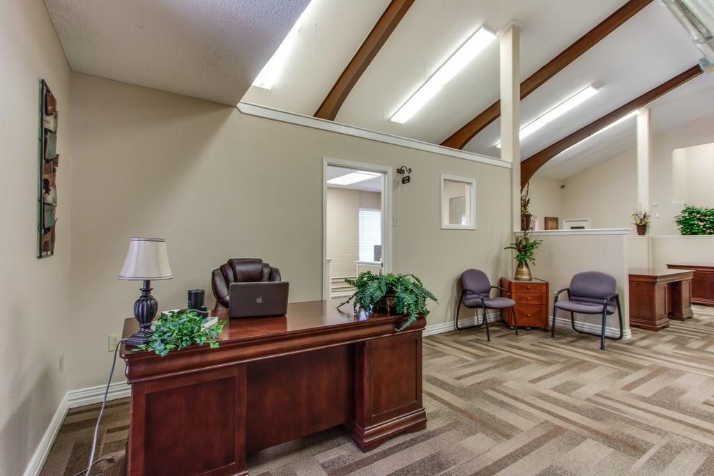 111 Dallas Street - Photo 1