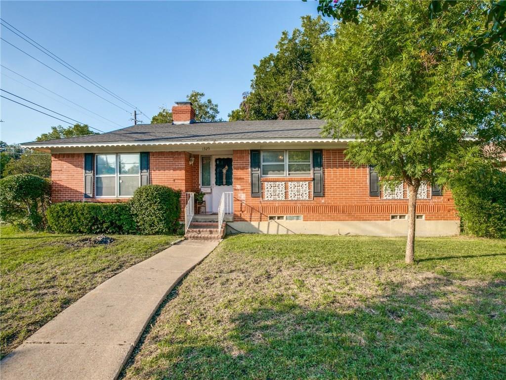 1325 Charleston Drive - Photo 1