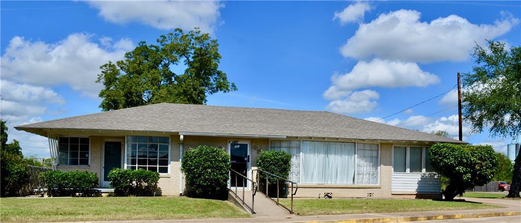 923 Main Street - Photo 1