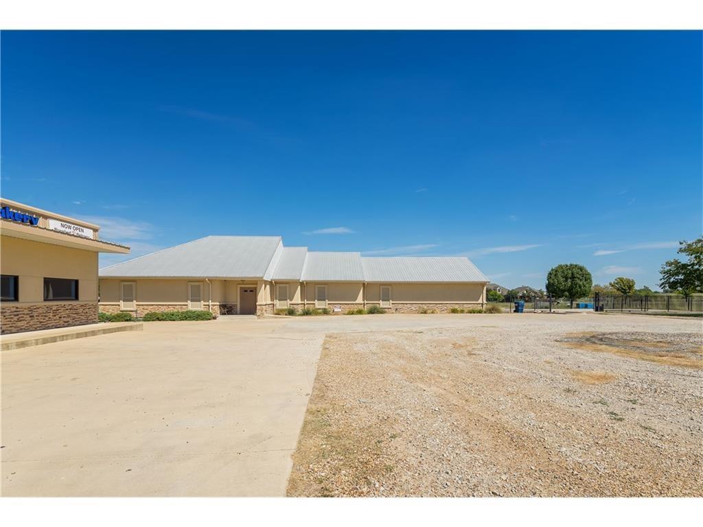 10674 Fm 1641 - Photo 1