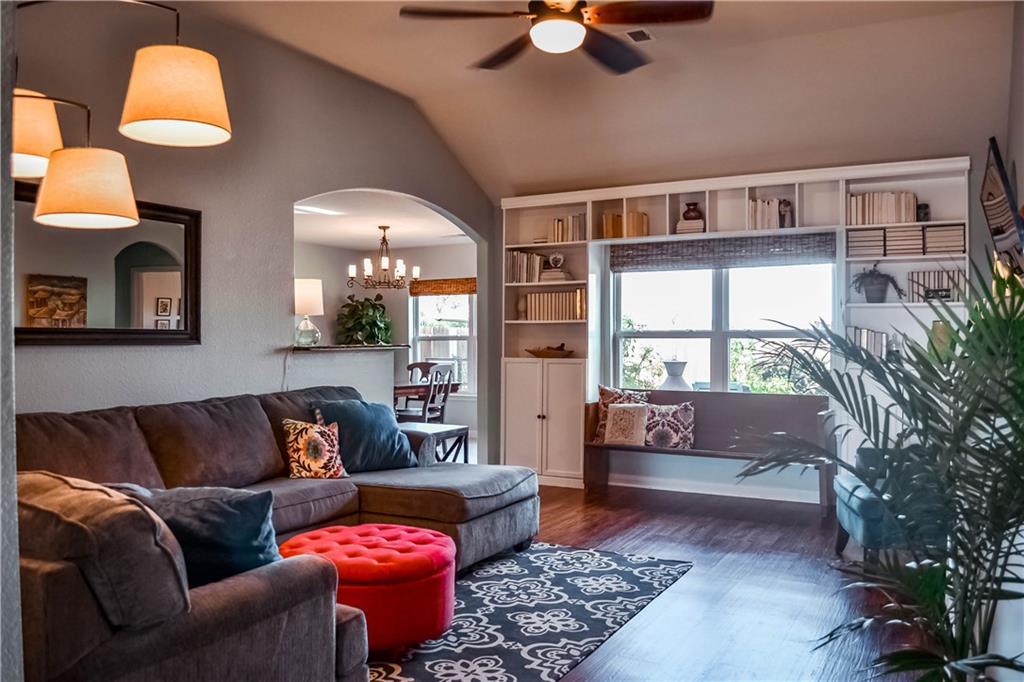1420 Macnab Drive - Photo 1