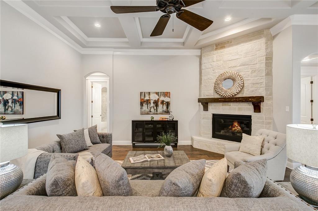 329 Kenyon Court - Photo 1