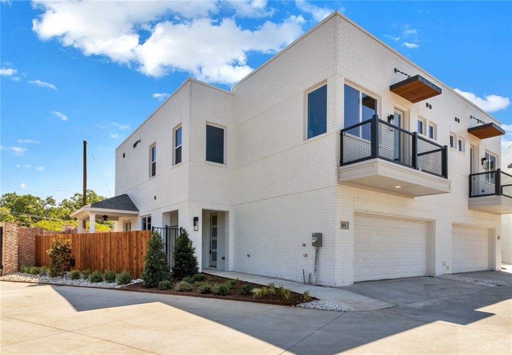 107 Crossroads Circle - Photo 1