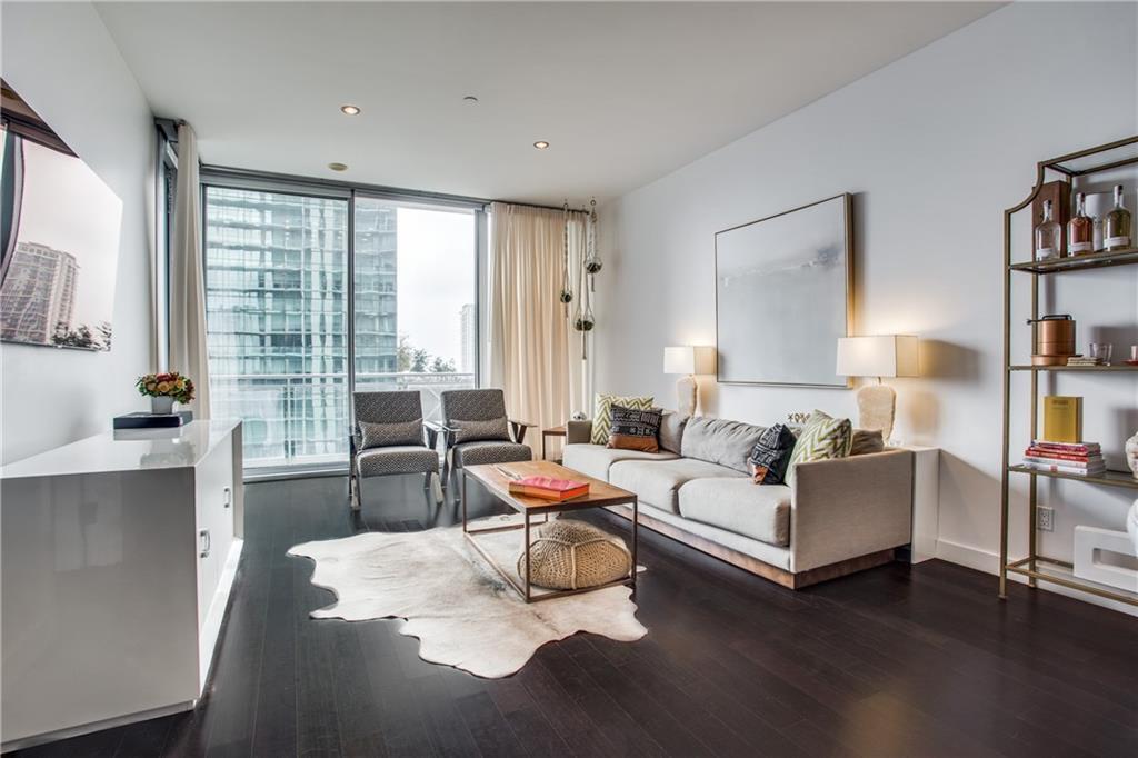 2900 Mckinnon Street - Photo 1