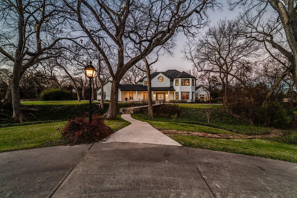 1201 Whispering Oaks Drive - Photo 1