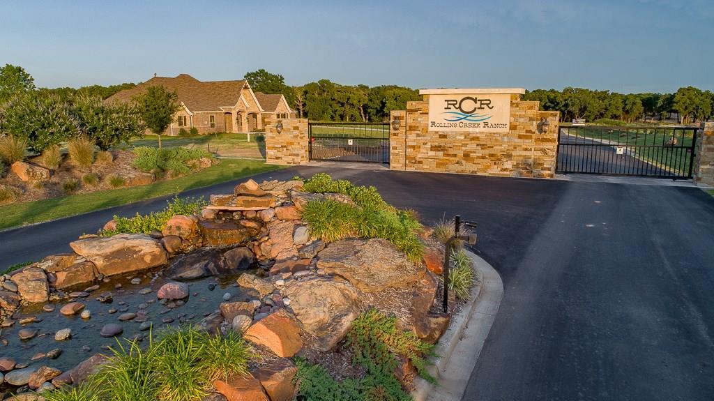 521 Lydia Lane - Photo 1