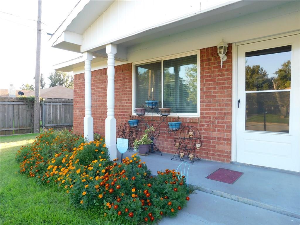 1116 Ridgeway Drive - Photo 1