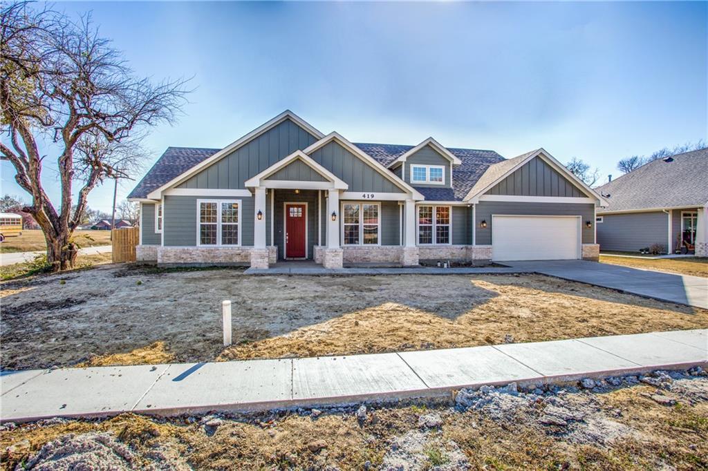 419 Main Street - Photo 1