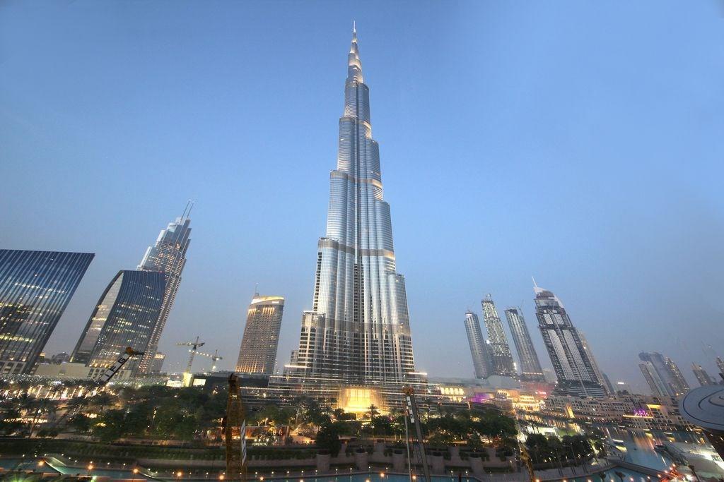 155 Burj Khalifa - Photo 1