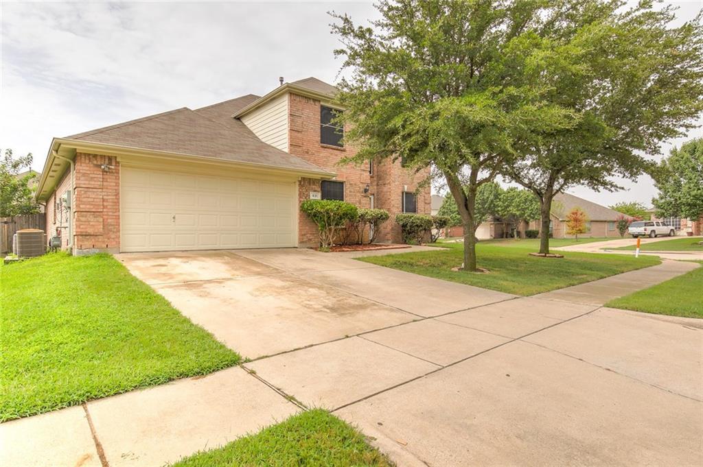 831 Duck Pond Drive - Photo 1