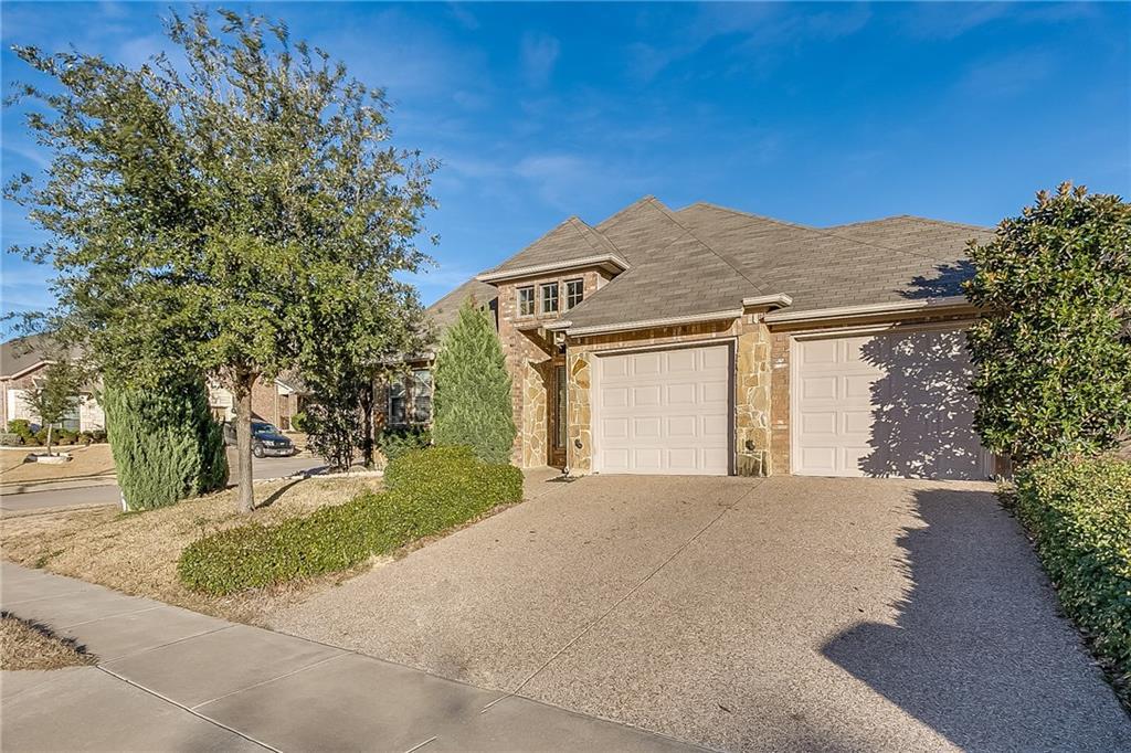 8613 Hornbeam Drive - Photo 1