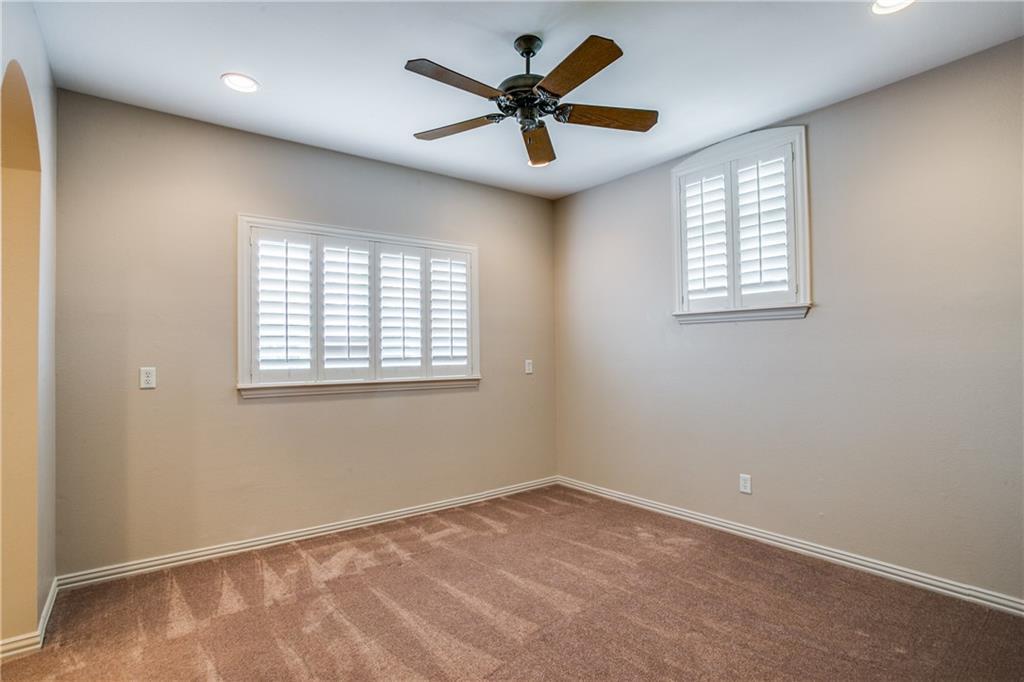 11 Bishop Gate - Photo 1