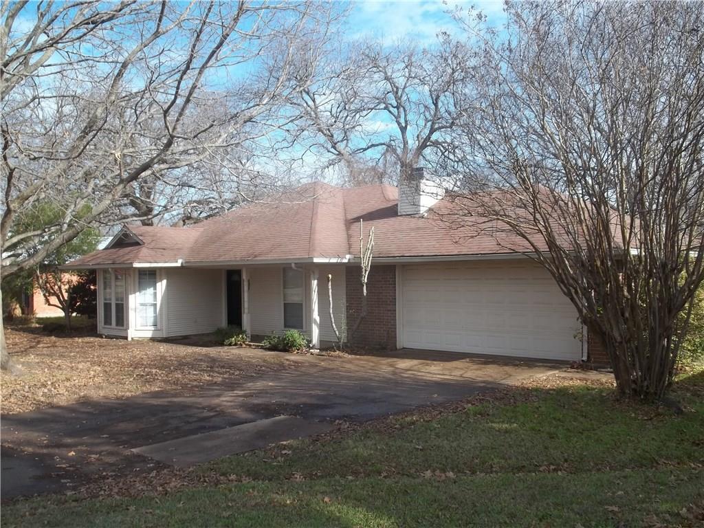 707 Adams Drive - Photo 1