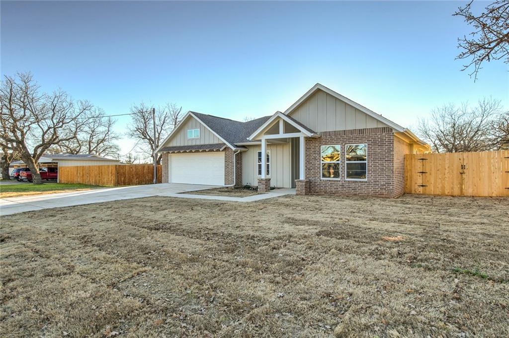 206 Oak Lane - Photo 1