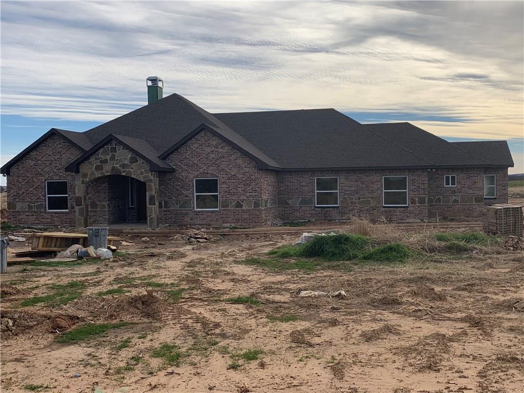 621 County Road 3696 - Photo 1
