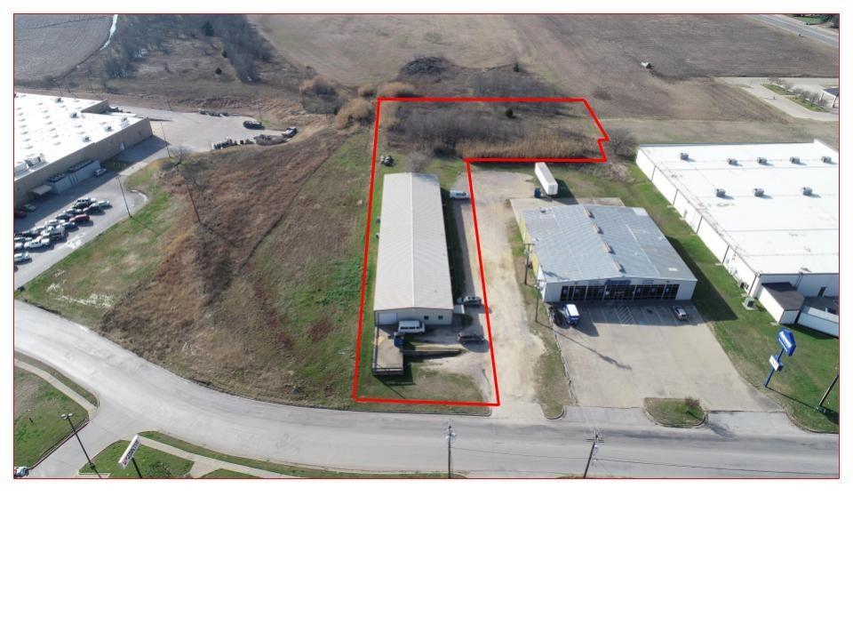 304 Coke Avenue - Photo 1