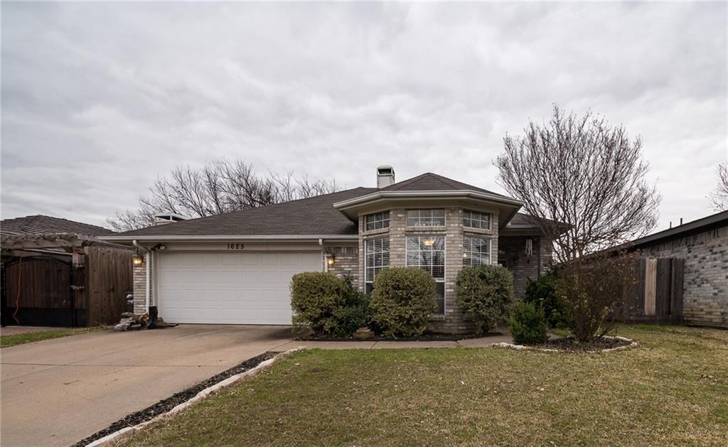 1625 Gainsborough Way - Photo 1