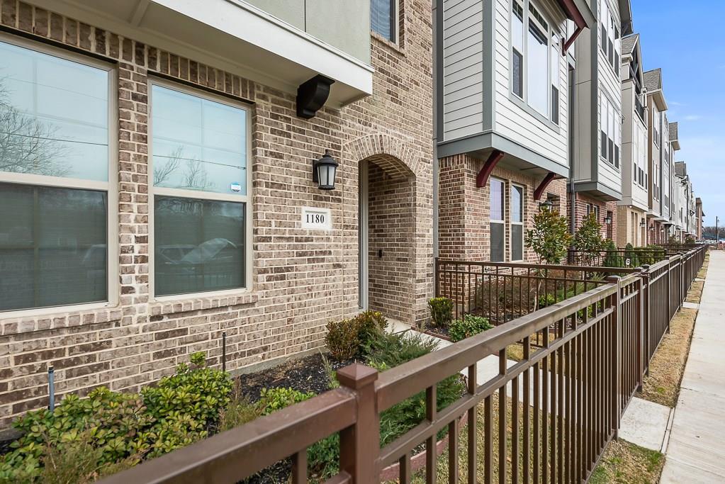 1180 Manacor Lane - Photo 1