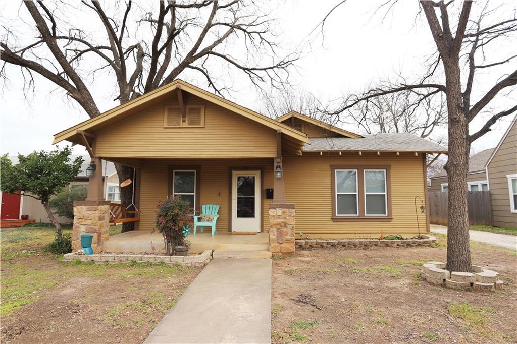 1009 Vine Street - Photo 1