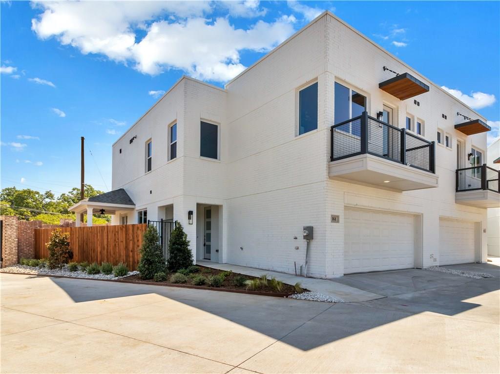 105 Crossroads Circle - Photo 1