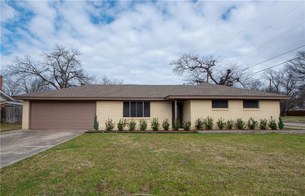 611 Cozby Street - Photo 1