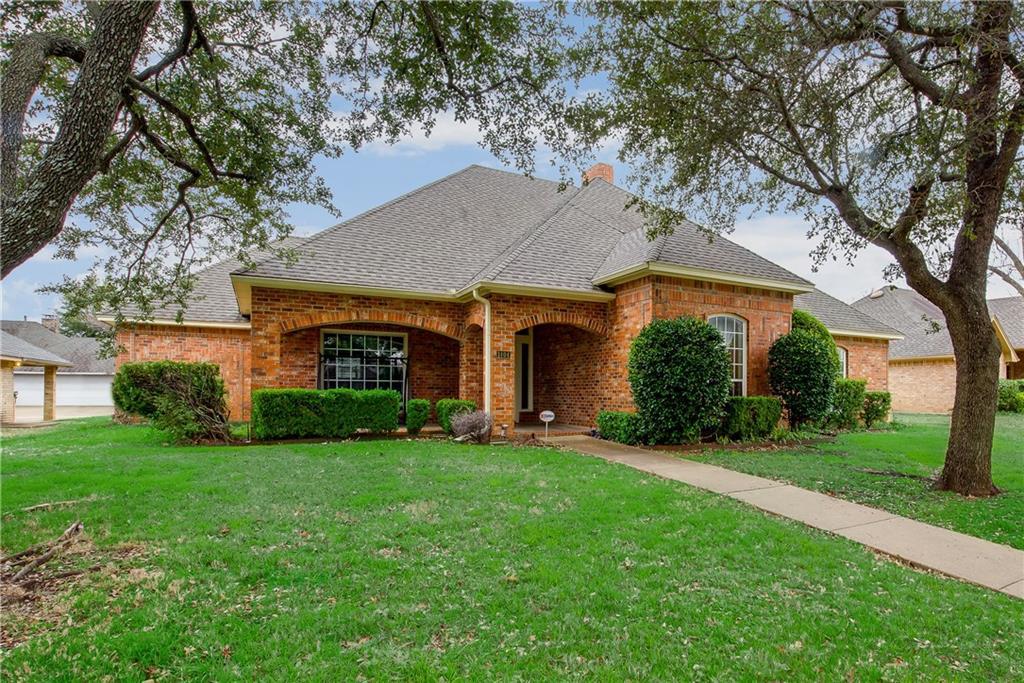 1404 Thistlewood Drive - Photo 1