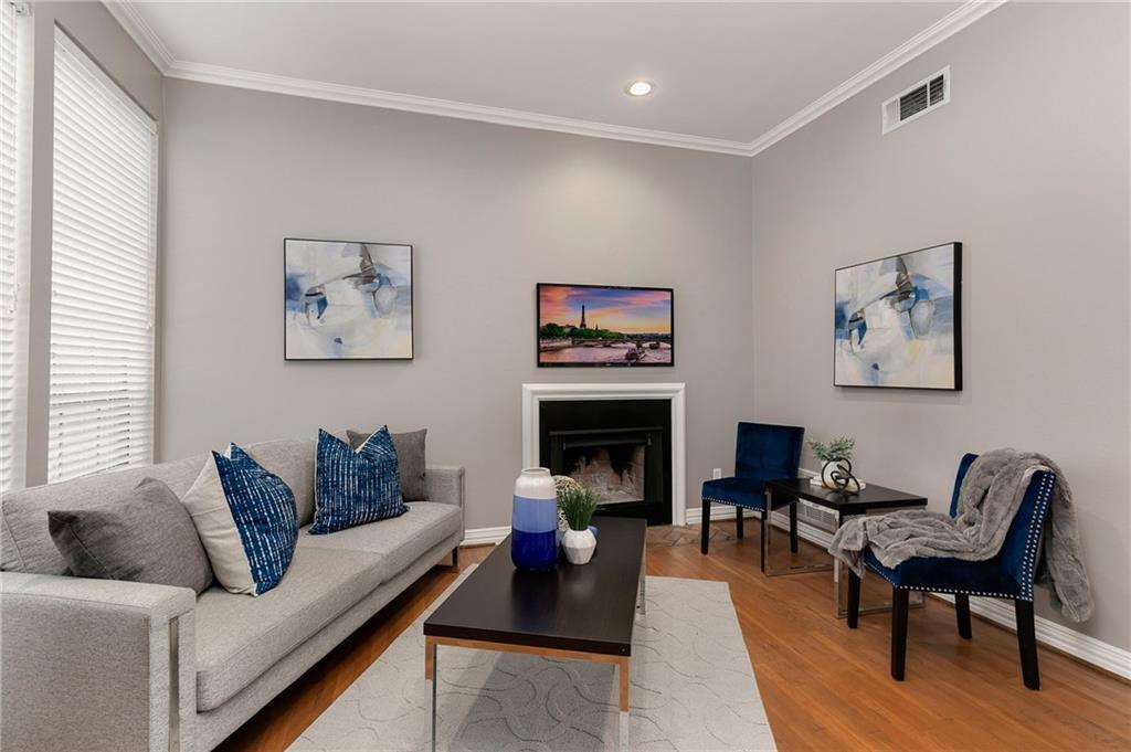 6262 Swiss Avenue - Photo 1