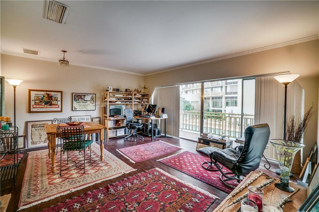 6211 Northwest Highway - Photo 1