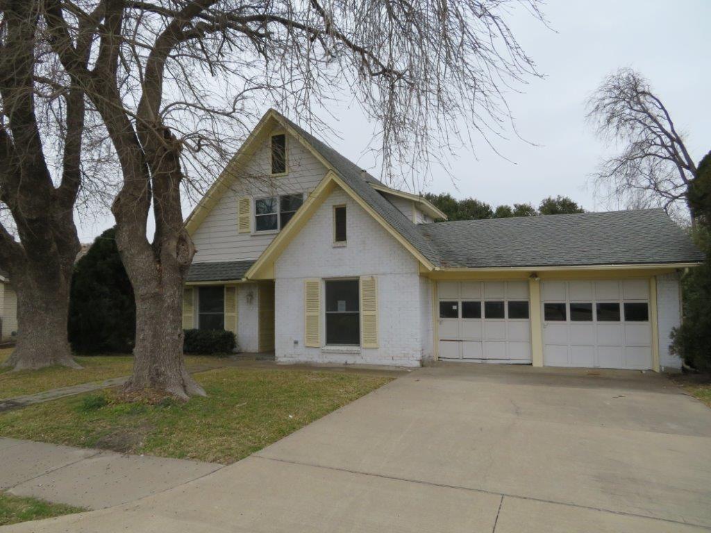 1401 Carroll Drive - Photo 1