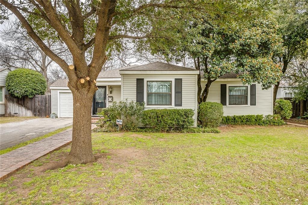 6404 Curzon Avenue - Photo 1