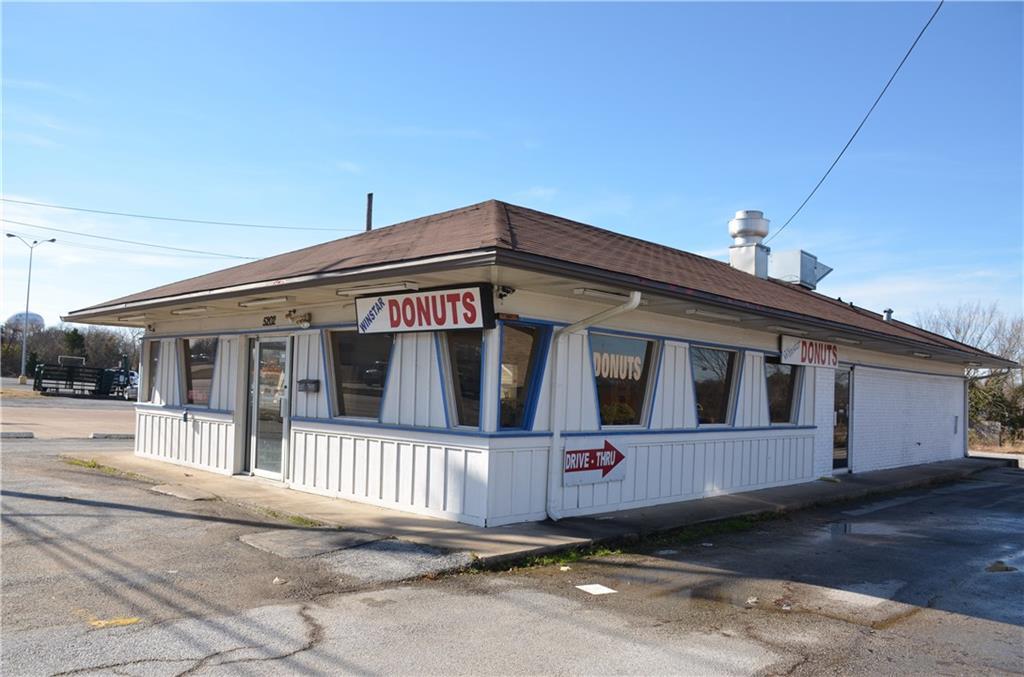 5202 Wesley Street - Photo 1