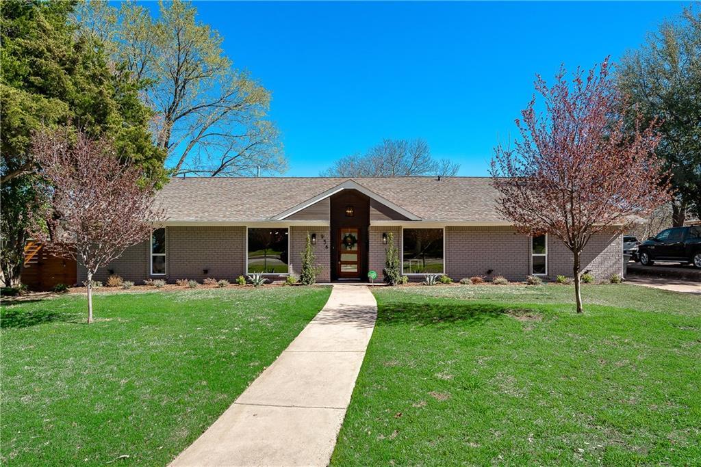 936 Glen Oaks Boulevard - Photo 1