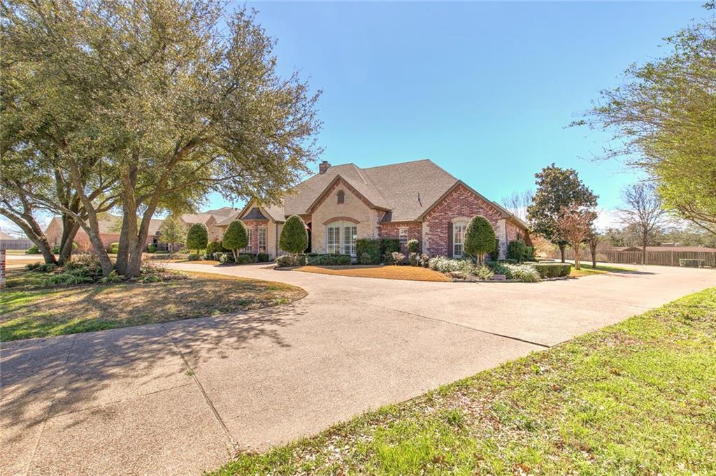 1307 Wedgewood Drive - Photo 1
