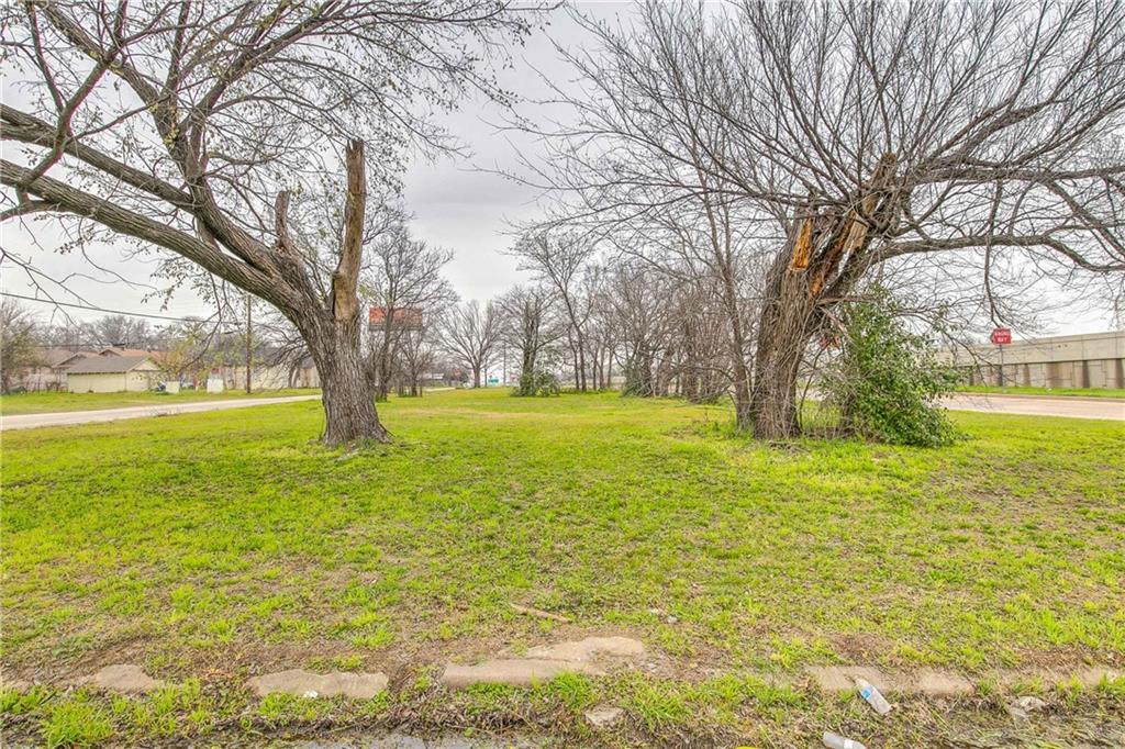717 Powell Avenue - Photo 1