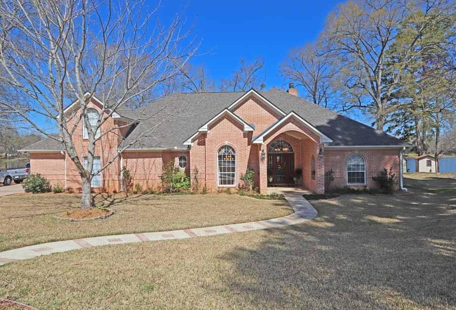 8056 Peninsula Drive - Photo 1