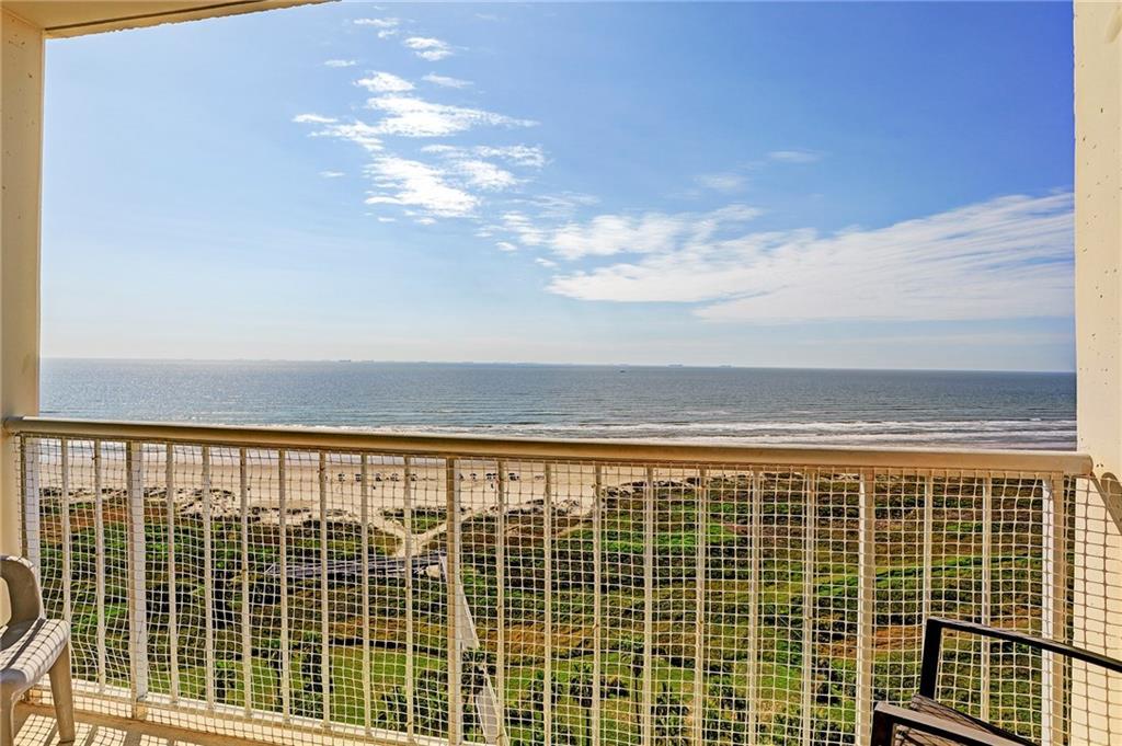 1401 Beach Drive - Photo 1